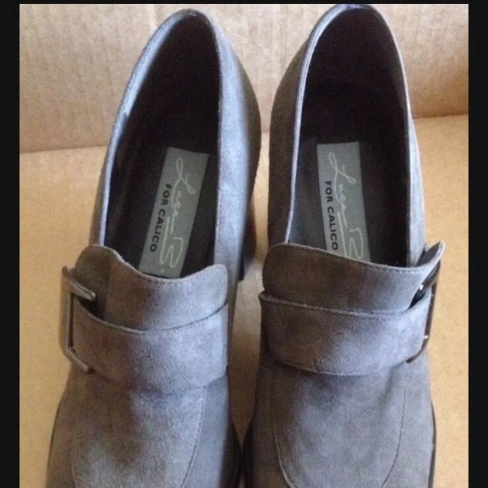 Gray Lucas B for Calico heels - Picture 2 of 3